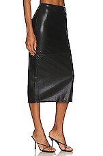 Good American Better Than Leather Midi Skirt In Black001 REVOLVE