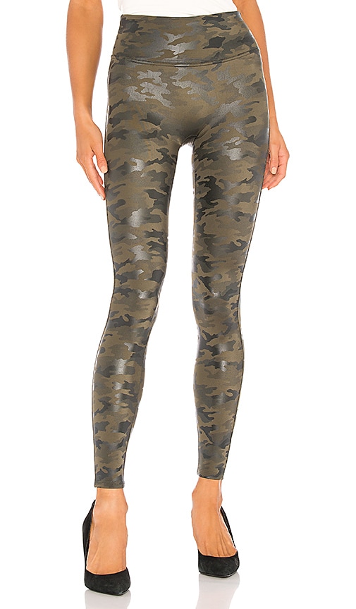 SPANX SPANX FAUX LEATHER CAMO LEGGING IN GREEN.,SPAN-WP25