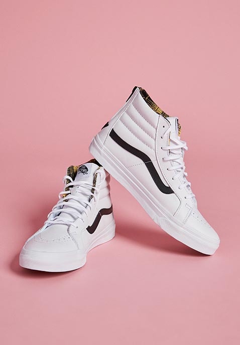 SK8-HI Slim Zip Sneaker