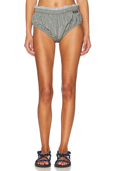 ショートパンツ