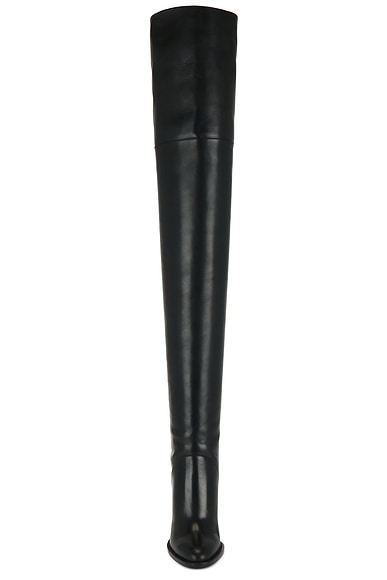 Saint Laurent Chaka Boot In Black