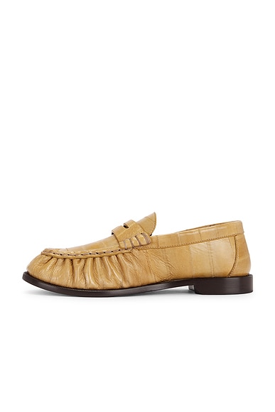 Saint Laurent Le Loafer Moccasin In Gold
