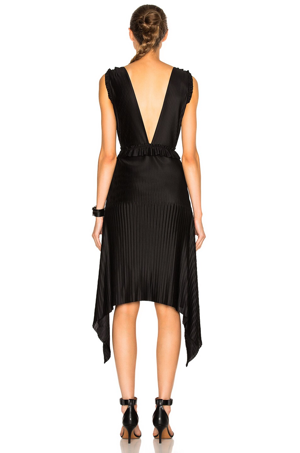 sleeveless black givenchy gown