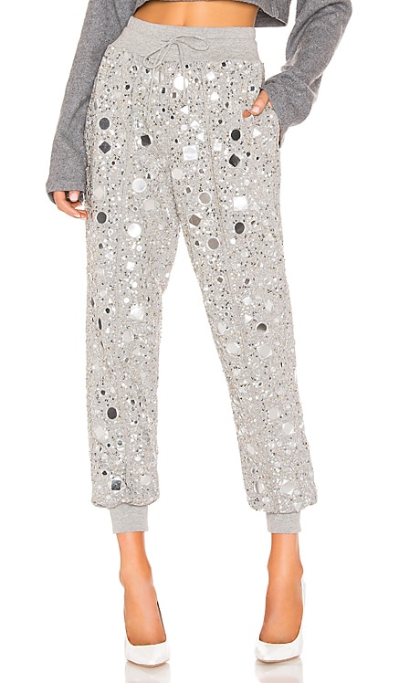 x REVOLVE Ale Jogger House of Harlow 1960