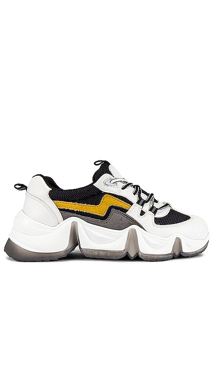 Lyric Sneaker RAYE $118 NEW