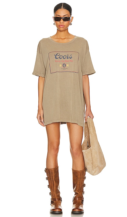 T-SHIRT OVERSIZED COORS FINE BANQUET The Laundry Room