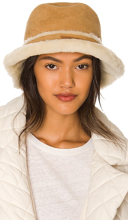 Sheepskin Bucket Hat UGG $160 NEW