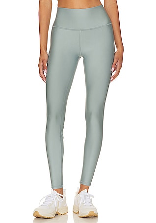 Alo Yoga Clothing, Pants, Sportswear and Tops - REVOLVE
