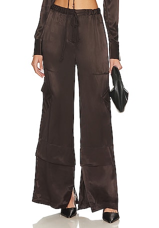 Louis Vuitton Pants, leggings Red Lambskin ref.282286 - Joli Closet