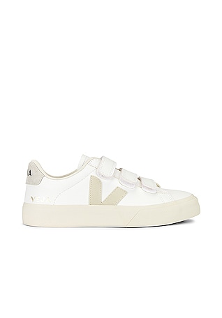 Revolve veja hot sale