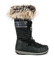 MOON BOOT