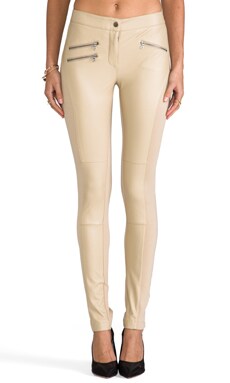 BCBGMAXAZRIA Stephen Pants en Khaki REVOLVE