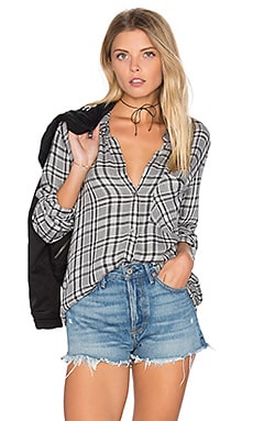 Bella Dahl Frayed Hem Button Down in Grey REVOLVE