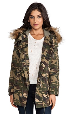 Womens camouflage parka outlet coats with fur hood