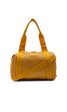 Pack it up with the XL Landon Carryall in Air Mesh.