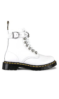 1460 Pascal Chain Boot Dr. Martens $160 