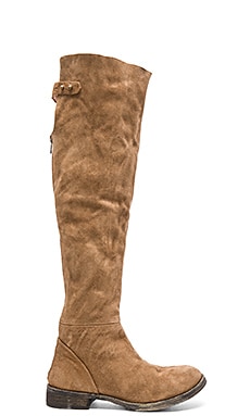 Carlisle over 2024 the knee boot