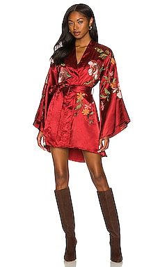Burgundy also in M, S, XL, XS, XXS X REVOLVE Mika Kimono Mini Dress in . Size L Revolve Donna Abbigliamento Vestiti Vestiti estivi 