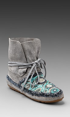 House of harlow beaded 2025 moccasins