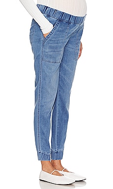 Good American Enters Maternity Jeans Market