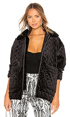 I am cheap gia black jacket