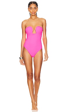The Curve One Piece It's Now Cool
