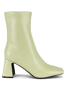 Jeffrey Campbell