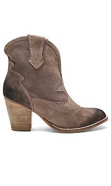 Jeffrey Campbell