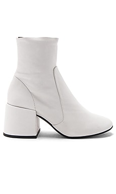 Jeffrey Campbell