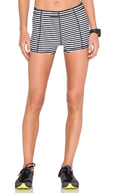 Шорты cool down - Lovers + Friends от REVOLVE INT Шорты cool down - Lovers + Friends от REVOLVE INT
