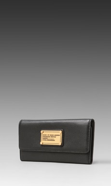 Louvier Paris wallet in 2023  Chloe wallet, Black cross body bag, Marc  jacobs wallet