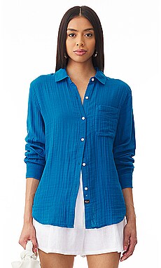 Bella Dahl Long Sleeve Pullover Tunic in Ice Wash REVOLVE