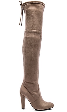 Steve madden store gorgeous boot