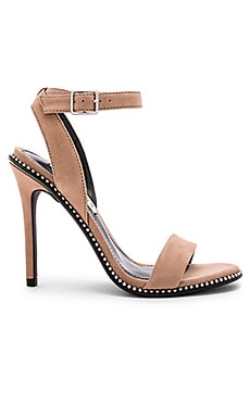 Sylvie sandal sale steve madden