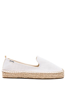 Soludos Platform Smoking Slipper in White | REVOLVE