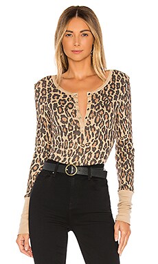 Good American High Shine Compression Bodysuit in Wild Leopard003