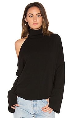 Asymmetrical cut out shoulder top - Tibi от REVOLVE INT Asymmetrical cut out shoulder top - Tibi от REVOLVE INT