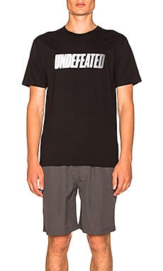 Футболка Undefeated Футболка Undefeated