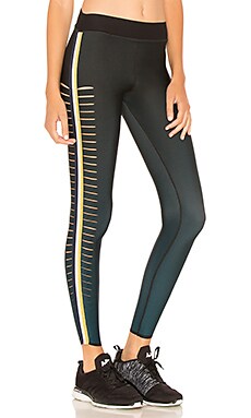 BEACH RIOT Trinity Legging in Glacier Colorblock