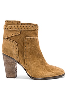Vince Camuto