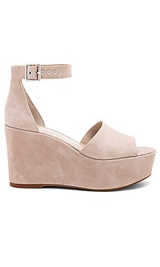 Vince Camuto