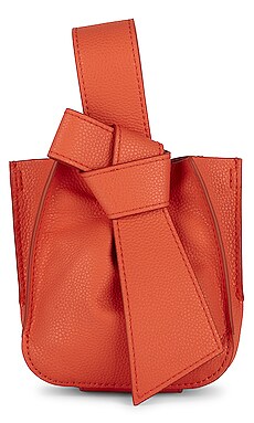 Size all. Mara Small Crossbody Bag in Tan Revolve Damen Accessoires Taschen Geldbörsen & Etuis 