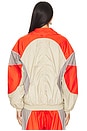 view 4 of 5 トラックトップ in Desert Sand & Active Red