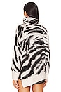 view 4 of 5 JERSEY LOCK ZEBRA in Chalk White & Black