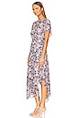 view 3 of 4 МАКСИ ПЛАТЬЕ С РАСКЛЕШЕННЫМИ РУКАВАМИ in Pink & Blue Floral