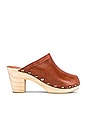 view 1 of 5 WOODPECKER クロッグ in Tan