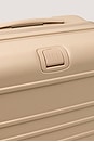view 6 of 7 THE MEDIUM 체크인 롤러 in Beige