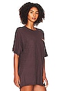 view 3 of 5 DAYDREAMER BOYFRIEND Tシャツ in Brown