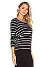 view 3 of 5 PULL OUVERT AU DOS FORME TRIANGLE in Stripe