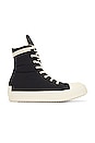 view 1 of 6 Scarpe Sneaker in Black & Milk